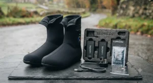 Complete kit including heated cycling overshoes, dual USB charging cable, and compact lithium batteries.
